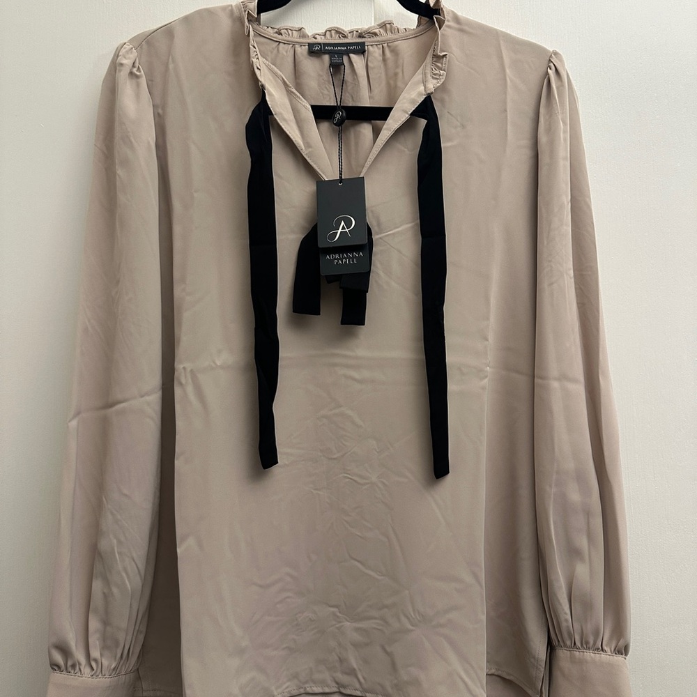 Adrianna Papell: New with tags Women's Tan Blouse with Black Accents